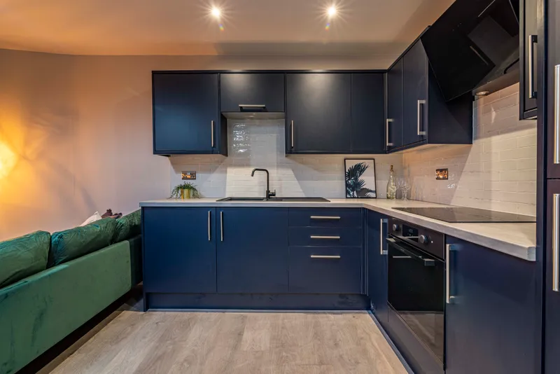 Vibrant 2 Bedroom Apartment // 2026/7 - Image 4